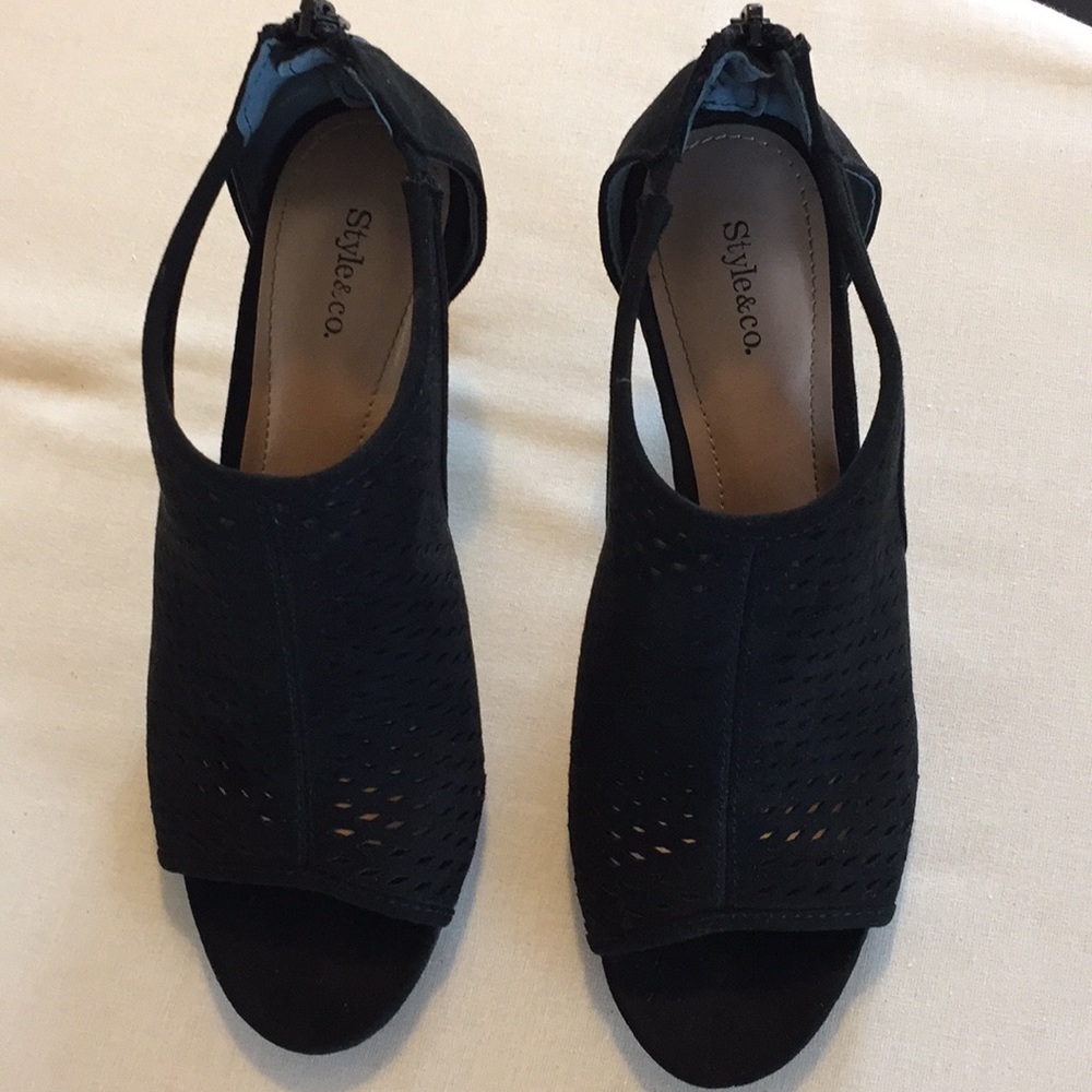 Style & Co Haddiee peep toe heels.
